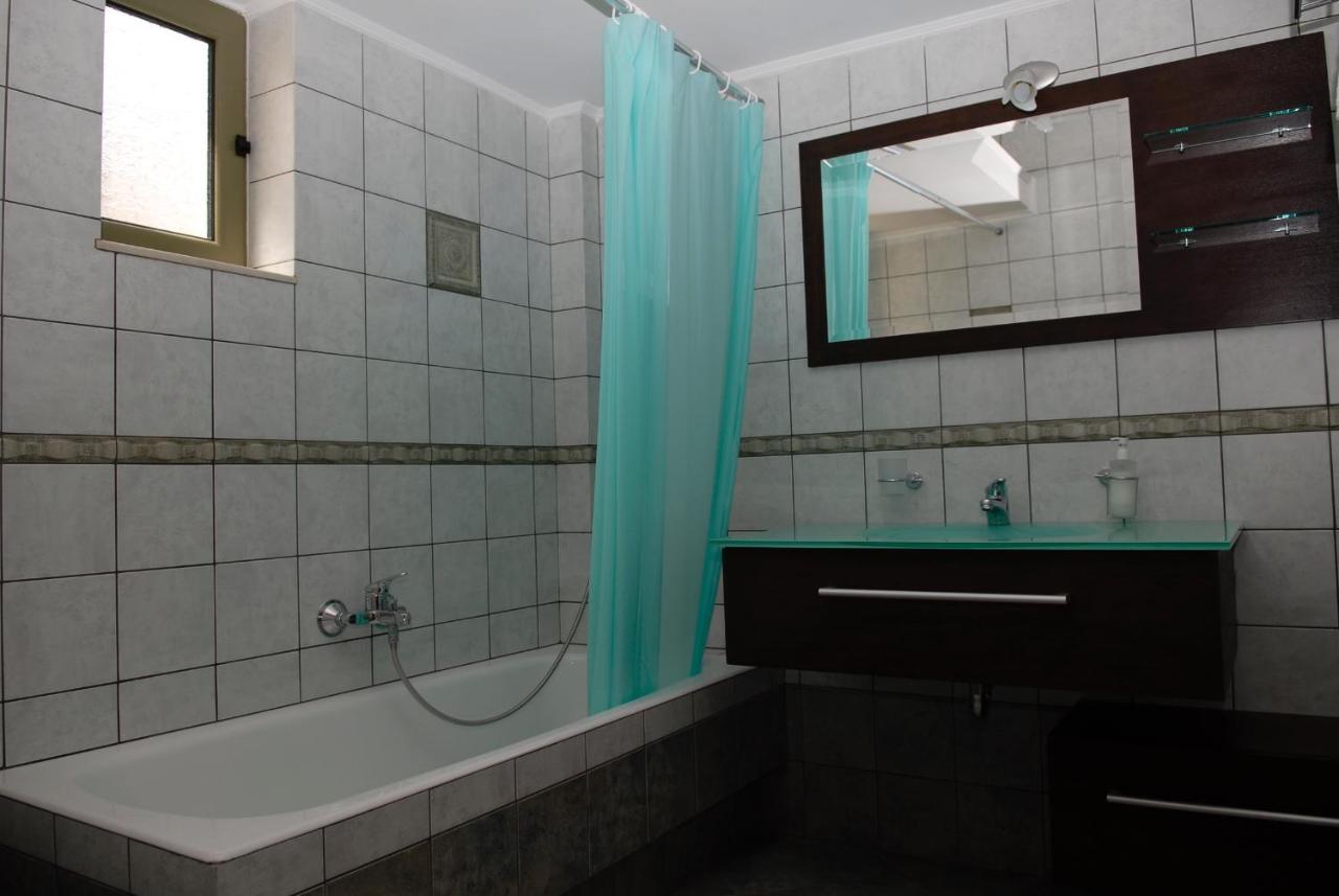 Klelia Hotel Yefira Buitenkant foto